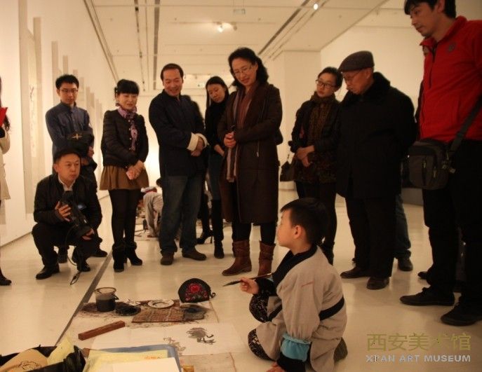 ���Χ������ȺС��������